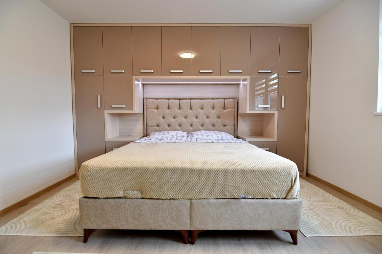 Garden Of Dreams & Free Private Parking Saraievo Exterior foto