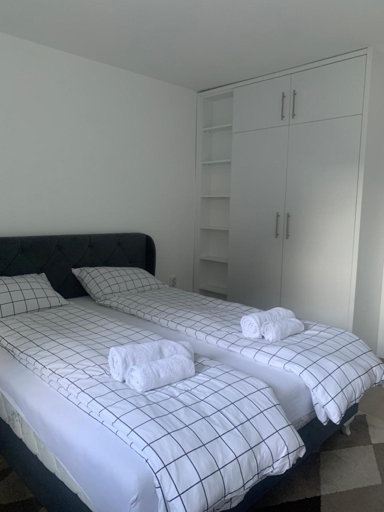 Garden Of Dreams & Free Private Parking Saraievo Exterior foto